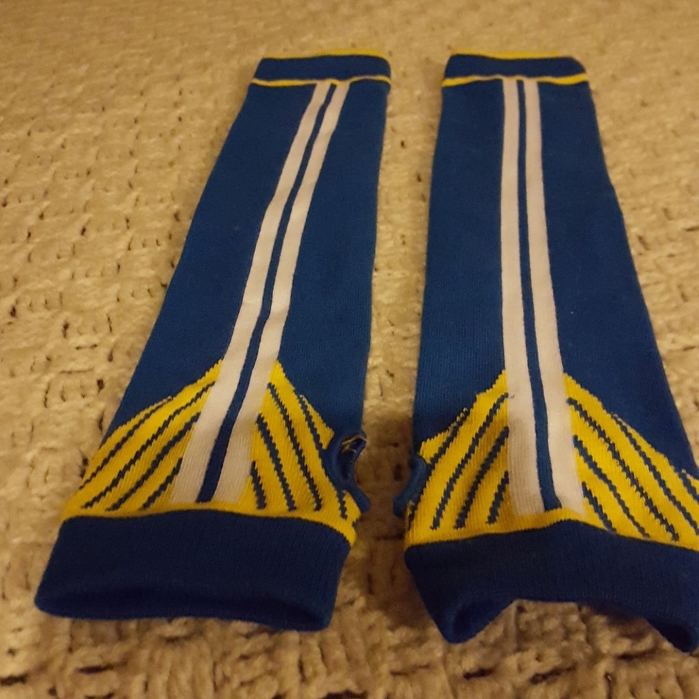 Golden State Warriors strong arm sleeves.